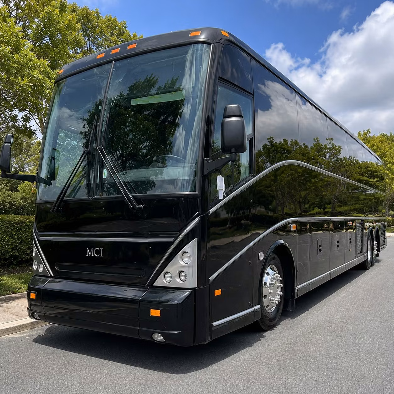 corporate shuttle bus rentals for davie conferences retreats and team building events