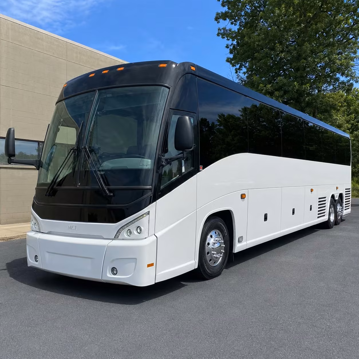 davie groups traveling to broward county airports and cruise ports can count on long distance charter bus options
